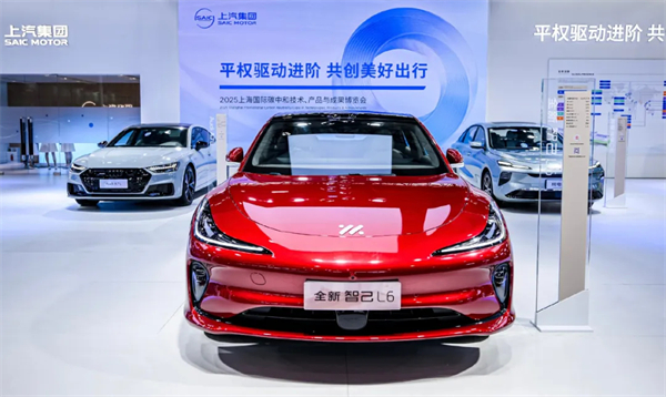 诸神乱战下，上汽以厚度重塑"老大"担当